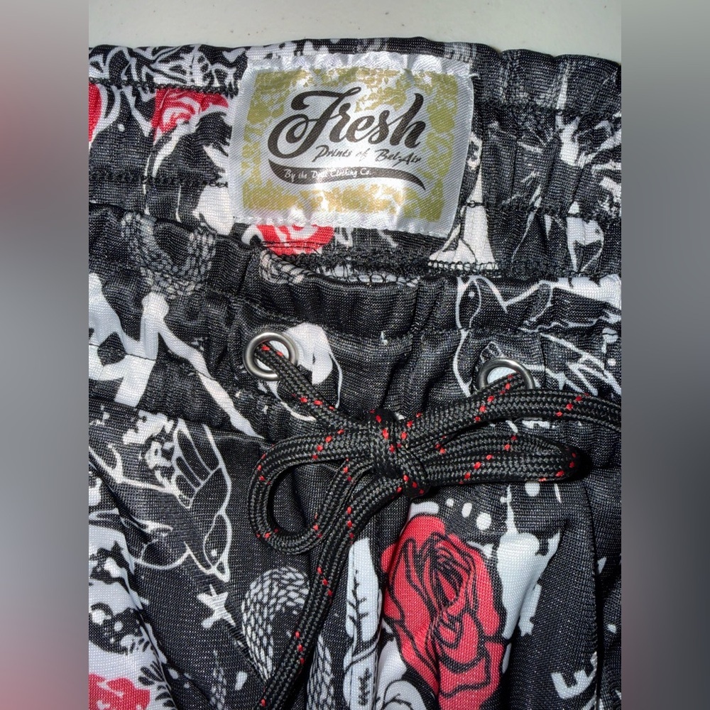 💀🌹NWT! Skull and Roses Jogger Pants - Picture 6 of 10